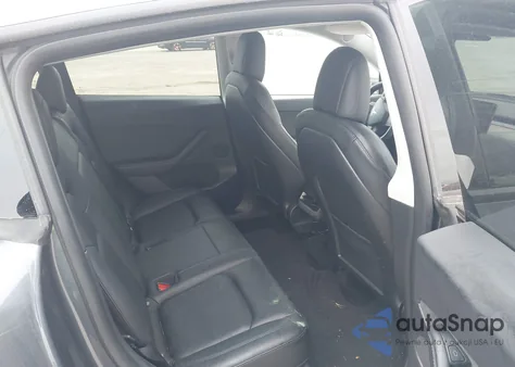 2022 Tesla Model Y Performance Dual Motor All-Wheel Drive z USA, uszkodzony, nr VIN 7SAYGDEF0NF379659